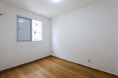 Quarto 2 de apartamento para alugar com 2 quartos, 43m² em Vila Suzana, São Paulo