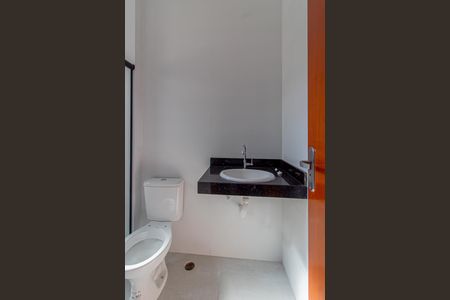 Lavabo de casa de condomínio à venda com 2 quartos, 90m² em Vila Ré, São Paulo
