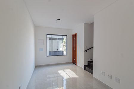 Sala de casa de condomínio à venda com 2 quartos, 90m² em Vila Ré, São Paulo