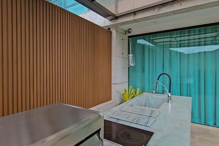 Apartamento à venda com 370m², 3 quartos e 4 vagasVaranda da Sala 3