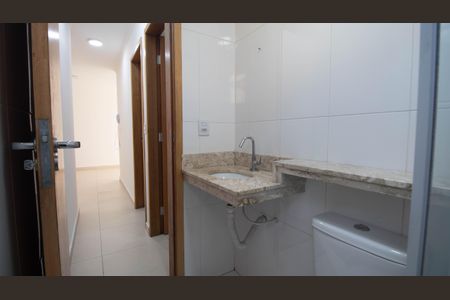 Apartamento à venda com 51m², 2 quartos e sem vaga Apartamento à venda com 51m², 2 quartos e sem vagaBanheiro