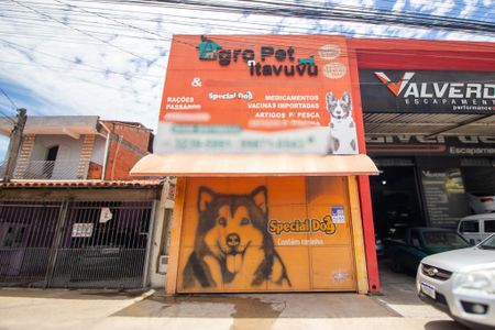 Casa para alugar com 58m², 1 quarto e sem vagaFachada 