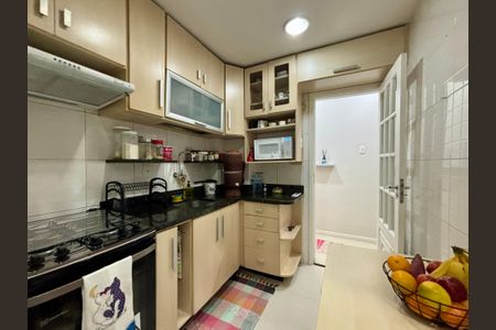 Apartamento à venda com 73m², 2 quartos e sem vaga Apartamento à venda com 73m², 2 quartos e sem vagaCozinha