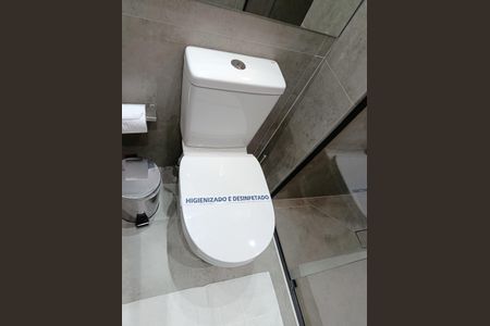 Apartamento para alugar com 32m², 1 quarto e sem vaga Apartamento para alugar com 32m², 1 quarto e sem vagaBanheiro da Suíte