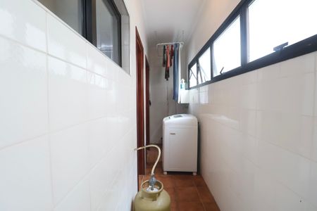 Apartamento para alugar com 300m², 3 quartos e 3 vagas Apartamento para alugar com 300m², 3 quartos e 3 vagasÁrea de Serviço