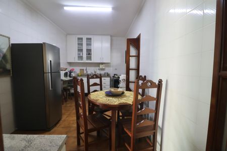 Apartamento para alugar com 300m², 3 quartos e 3 vagas Apartamento para alugar com 300m², 3 quartos e 3 vagasCozinha