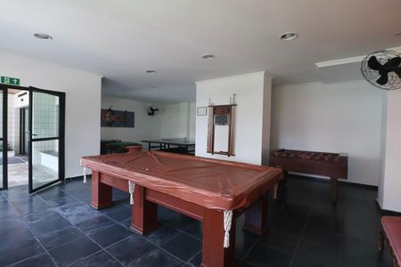 Apartamento para alugar com 300m², 3 quartos e 3 vagas Apartamento para alugar com 300m², 3 quartos e 3 vagasÁrea comum - Salão de jogos