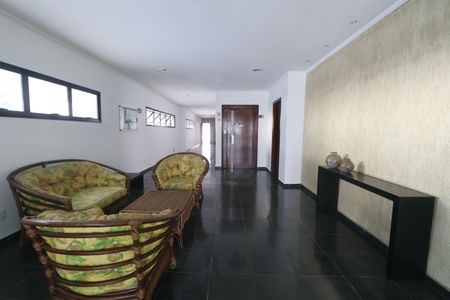 Apartamento para alugar com 300m², 3 quartos e 3 vagas Apartamento para alugar com 300m², 3 quartos e 3 vagasHall de entrada