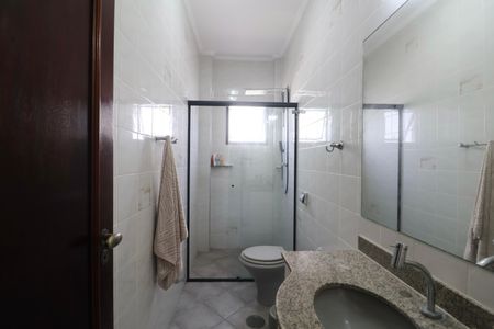 Apartamento para alugar com 300m², 3 quartos e 3 vagas Apartamento para alugar com 300m², 3 quartos e 3 vagasBanheiro Social