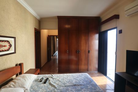 Apartamento para alugar com 300m², 3 quartos e 3 vagas Apartamento para alugar com 300m², 3 quartos e 3 vagasQuarto Suíte