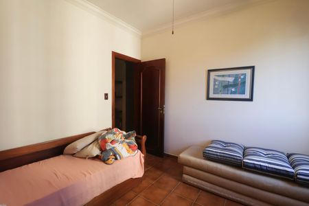 Apartamento para alugar com 300m², 3 quartos e 3 vagas Apartamento para alugar com 300m², 3 quartos e 3 vagasQuarto