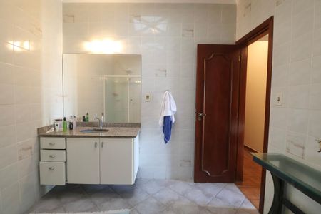 Apartamento para alugar com 300m², 3 quartos e 3 vagas Apartamento para alugar com 300m², 3 quartos e 3 vagasBanheiro Suíte