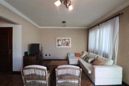 Apartamento para alugar com 300m², 3 quartos e 3 vagas Apartamento para alugar com 300m², 3 quartos e 3 vagasSala