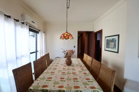 Apartamento para alugar com 300m², 3 quartos e 3 vagas Apartamento para alugar com 300m², 3 quartos e 3 vagasSala