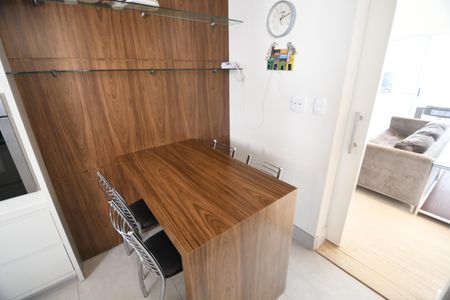 Apartamento à venda com 208m², 5 quartos e 4 vagasCozinha