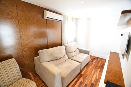 Apartamento à venda com 208m², 5 quartos e 4 vagasSala de TV