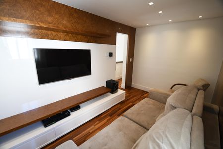 Apartamento à venda com 208m², 5 quartos e 4 vagasSala de TV