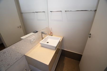 Apartamento à venda com 208m², 5 quartos e 4 vagasBanheiro da Suíte 3