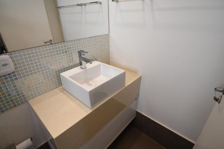 Apartamento à venda com 208m², 5 quartos e 4 vagasBanheiro da Suíte 2