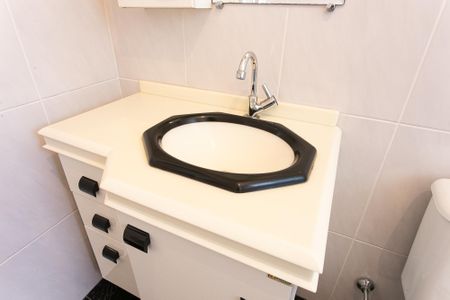 Casa à venda com 95m², 2 quartos e sem vaga Casa à venda com 95m², 2 quartos e sem vagaBanheiro 1