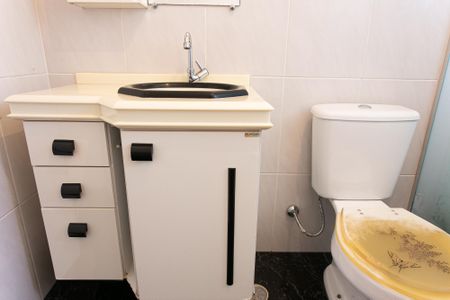 Casa à venda com 95m², 2 quartos e sem vaga Casa à venda com 95m², 2 quartos e sem vagaBanheiro 1