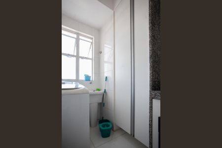 Apartamento para alugar com 80m², 2 quartos e 1 vagaÁrea de Serviço