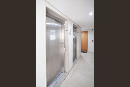 Apartamento para alugar com 80m², 2 quartos e 1 vagaElevador