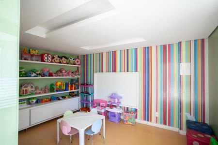 Apartamento para alugar com 80m², 2 quartos e 1 vagaÁrea comum - Espaço Kids