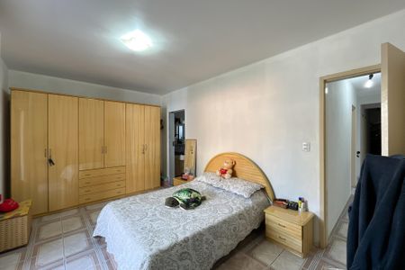 Casa à venda com 100m², 3 quartos e 2 vagas Casa à venda com 100m², 3 quartos e 2 vagasSuíte