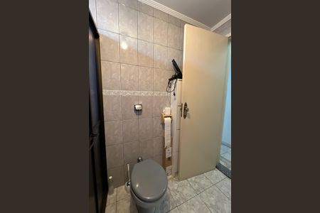 Casa à venda com 100m², 3 quartos e 2 vagas Casa à venda com 100m², 3 quartos e 2 vagasBanheiro Corredor 2