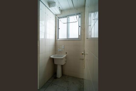 Apartamento para alugar com 60m², 3 quartos e 1 vagaÁrea de Serviço