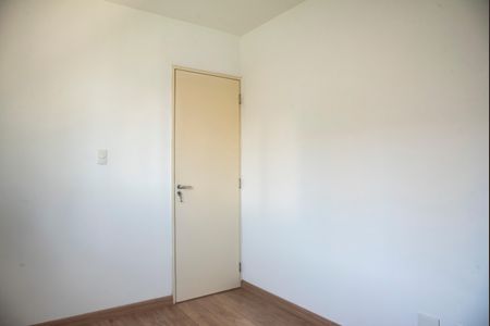 Apartamento à venda com 100m², 2 quartos e 2 vagasQuarto