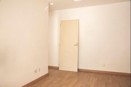 Apartamento à venda com 100m², 2 quartos e 2 vagasSala