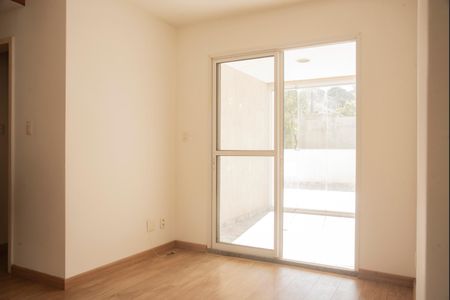 Apartamento à venda com 100m², 2 quartos e 2 vagasSala