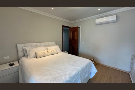 Apartamento à venda com 304m², 3 quartos e 3 vagas Apartamento à venda com 304m², 3 quartos e 3 vagasQuarto 1