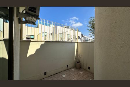 Apartamento à venda com 304m², 3 quartos e 3 vagas Apartamento à venda com 304m², 3 quartos e 3 vagasQuarto 3