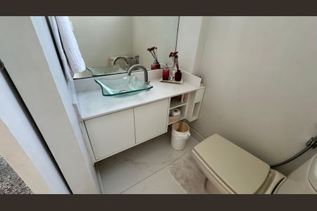 Apartamento à venda com 304m², 3 quartos e 3 vagas Apartamento à venda com 304m², 3 quartos e 3 vagasLavabo