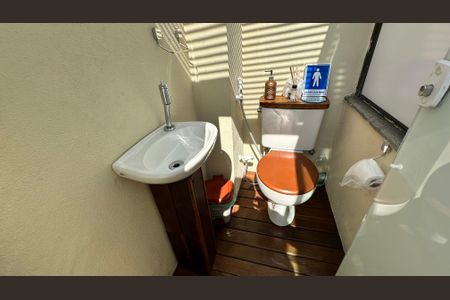 Apartamento à venda com 304m², 3 quartos e 3 vagas Apartamento à venda com 304m², 3 quartos e 3 vagasBanheiro Varanda da Sala