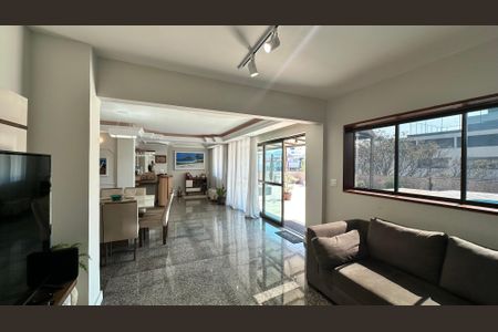 Apartamento à venda com 304m², 3 quartos e 3 vagas Apartamento à venda com 304m², 3 quartos e 3 vagasSala