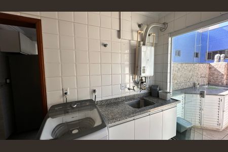 Apartamento à venda com 304m², 3 quartos e 3 vagas Apartamento à venda com 304m², 3 quartos e 3 vagasÁrea de Serviço
