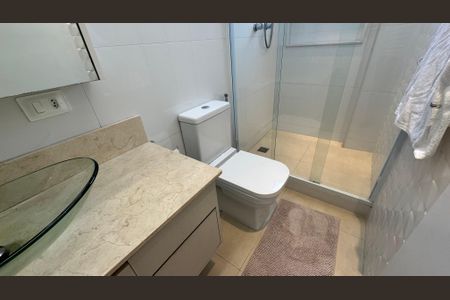 Apartamento à venda com 304m², 3 quartos e 3 vagas Apartamento à venda com 304m², 3 quartos e 3 vagasBanheiro quarto 1