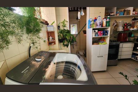 Apartamento para alugar com 120m², 3 quartos e 2 vagas Apartamento para alugar com 120m², 3 quartos e 2 vagasÁrea de Serviço