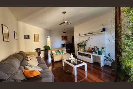 Apartamento para alugar com 120m², 3 quartos e 2 vagas Apartamento para alugar com 120m², 3 quartos e 2 vagasSala