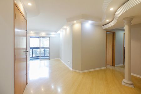 Apartamento à venda com 82m², 3 quartos e 1 vagaSala