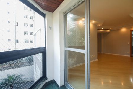 Apartamento à venda com 82m², 3 quartos e 1 vagaVaranda