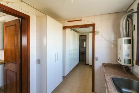 Apartamento para alugar com 155m², 3 quartos e 2 vagasÁrea de Serviço