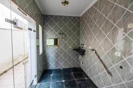 Casa de condomínio à venda com 515m², 4 quartos e 4 vagas Casa de condomínio à venda com 515m², 4 quartos e 4 vagasÁrea de Serviço