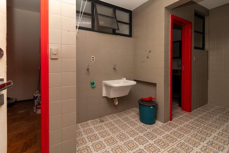 Apartamento à venda com 94m², 2 quartos e 1 vagaÁrea de Serviço