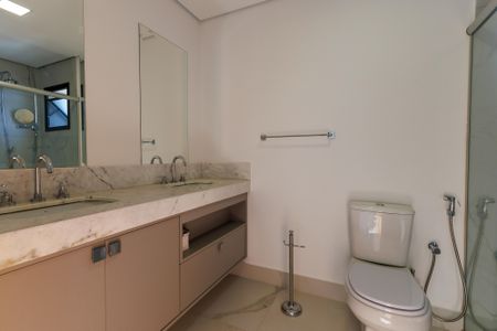 Apartamento para alugar com 155m², 3 quartos e 2 vagasBanheiro da Suíte 2