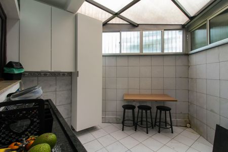 Casa de condomínio à venda com 94m², 2 quartos e 1 vagaÁrea de Serviço